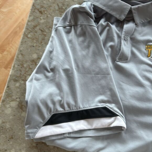 Under Armour UW Oshkosh Titans short sleeve gray collared two button shirt 4XL - Picture 5 of 8